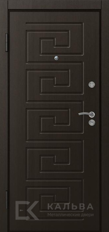 Фото №2 «Железная входная дверь кремовая с лабиринтной фрезеровкой для квартиры №17»